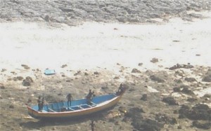 Perahu nelayan yang direbut Sentinelese karena terlalu dekat dengan pulau mereka 