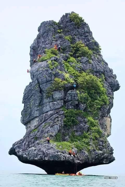 Batu menara pulau Sumba Nusa Tenggara Timur