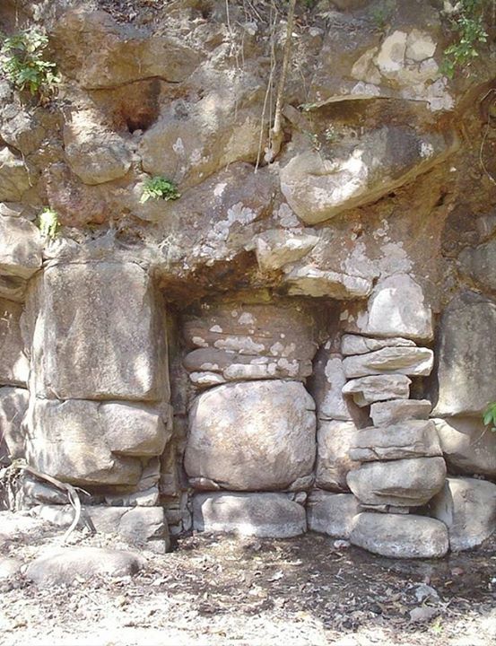 Resonansi pada Petroglif di Altavista, Meksiko. …