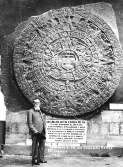 Kalender Batu Aztec yang Luar biasa, di Museum …