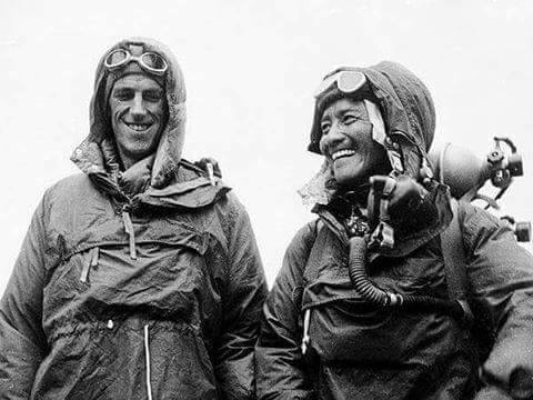 Kisah FENOMENAL Tenzing Norgay, Pemandu Sir Edmund …