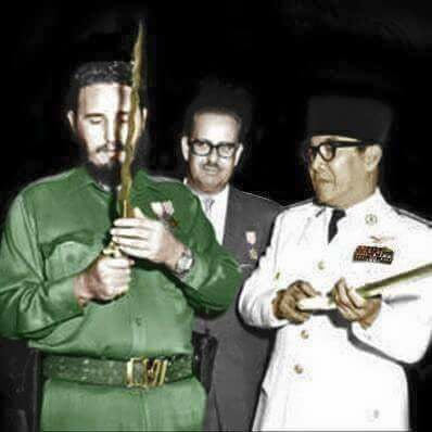 SOEKARNO ADALAH GURU FIDEL CASTRO …